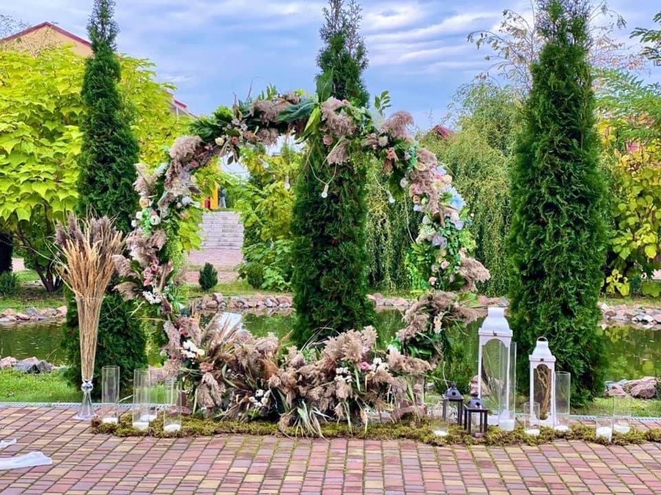 Райский Дворик Pogreby  Εξωτερικό φωτογραφία